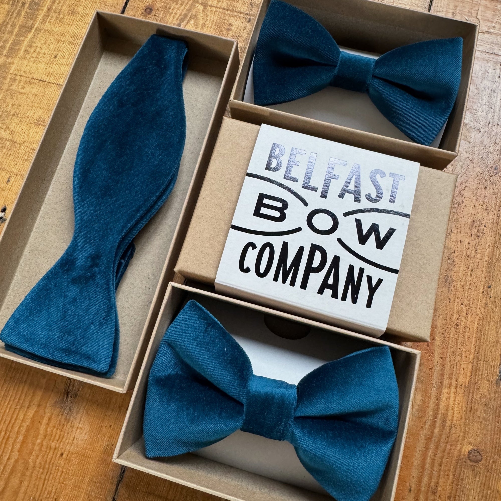Self-Tie Bow Tie in Dark Teal Velvet