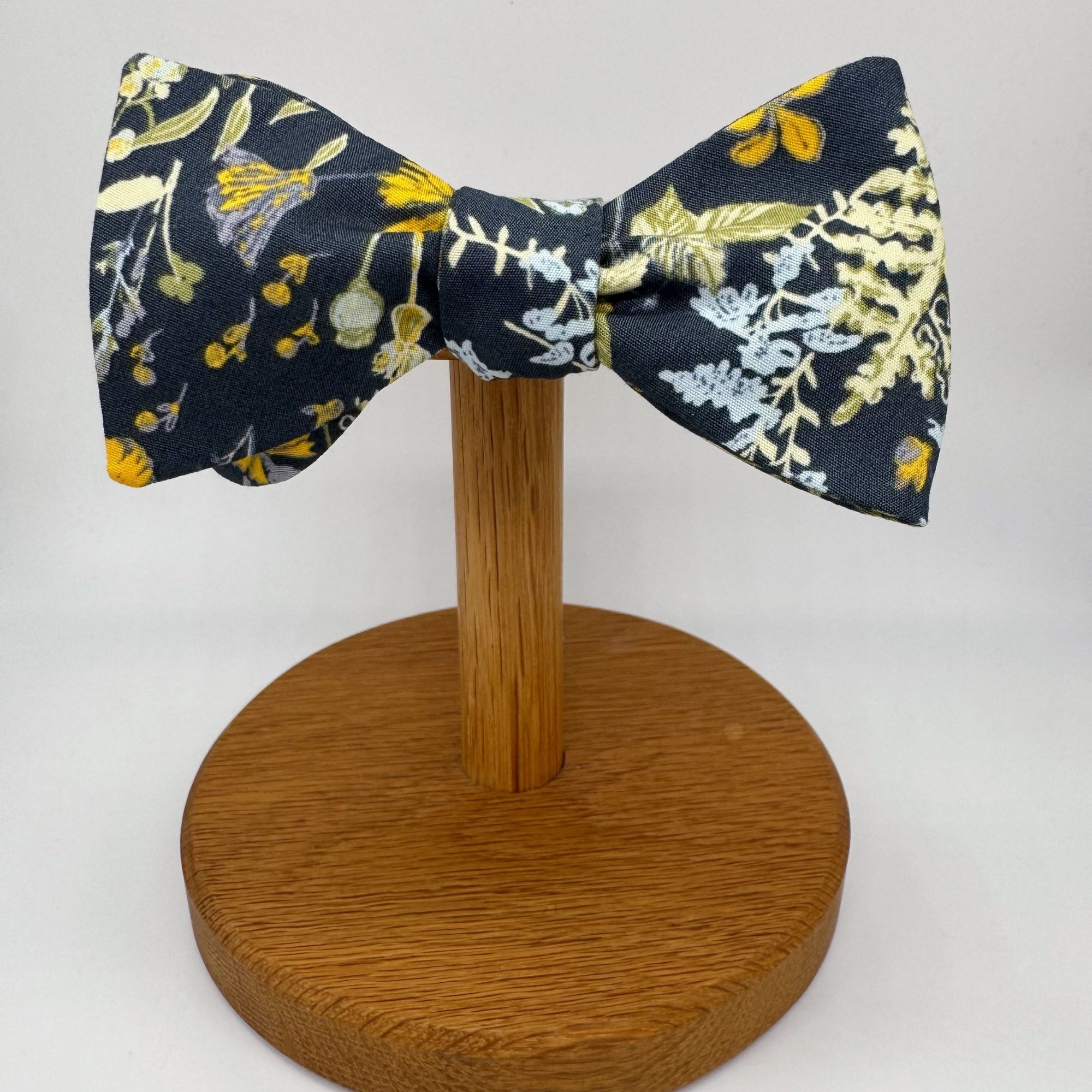 Boho Bloom Bow Tie in Navy Wildflowers