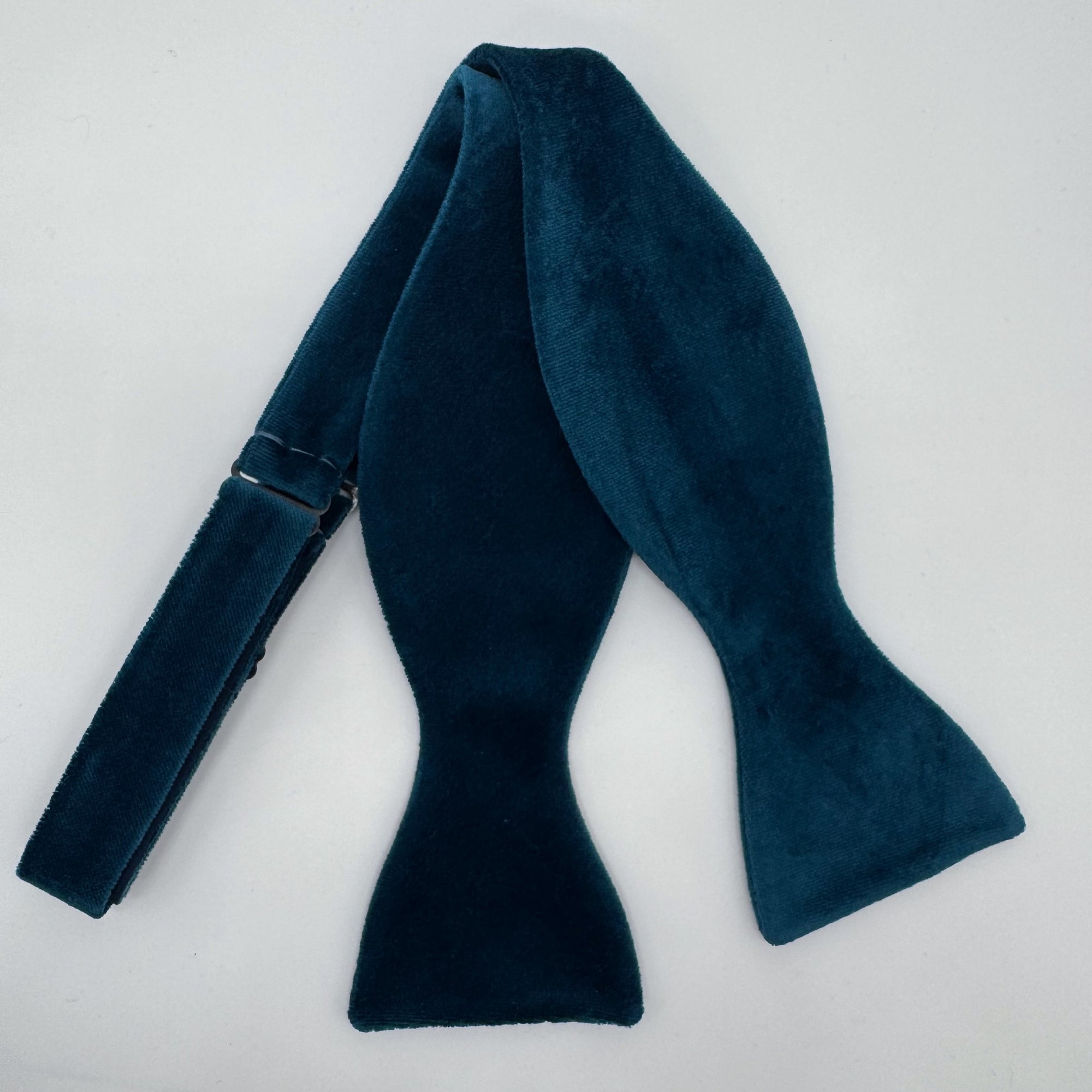 Self-Tie Bow Tie in Dark Teal Velvet