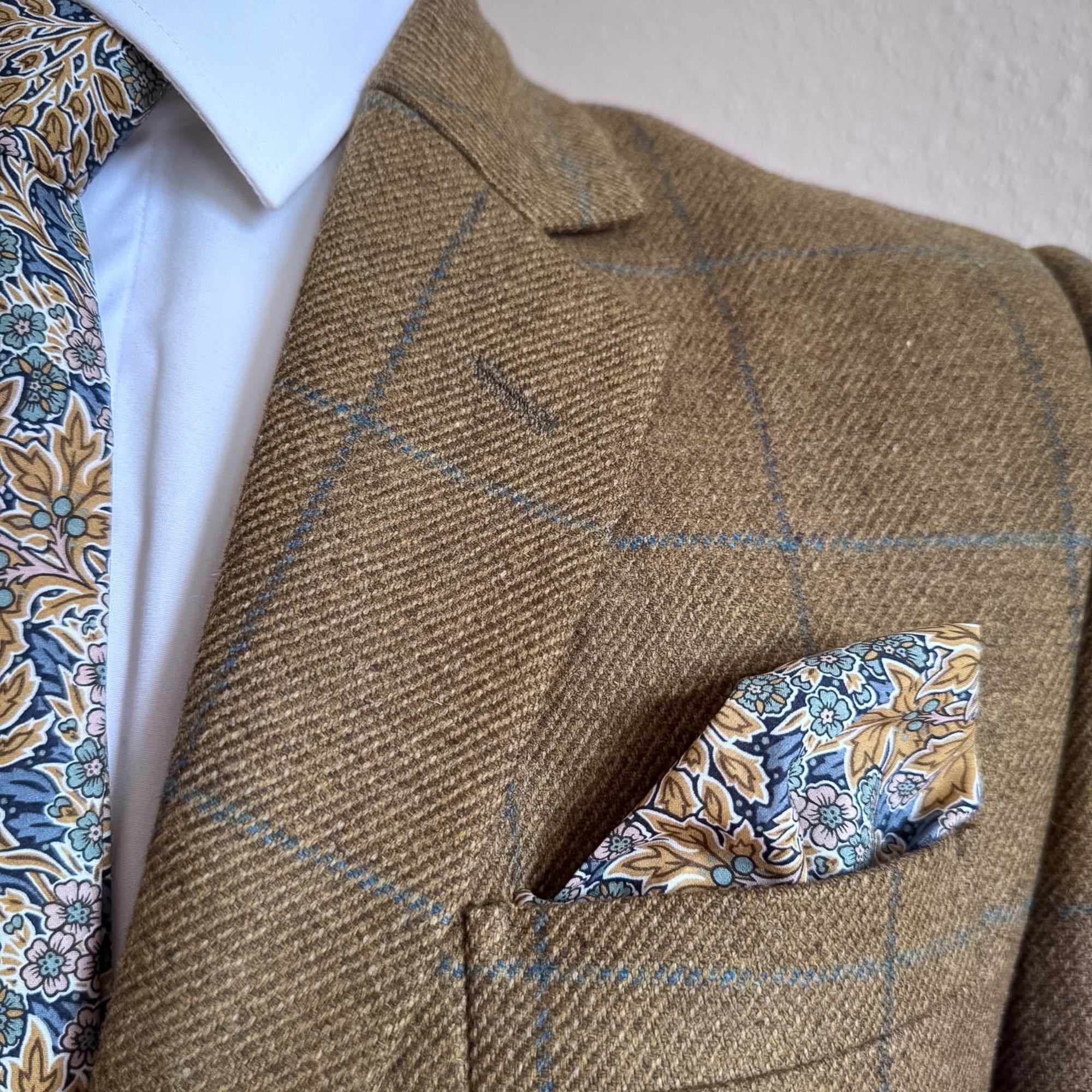Liberty of London Tie in Yellow & Blue Floral Motif