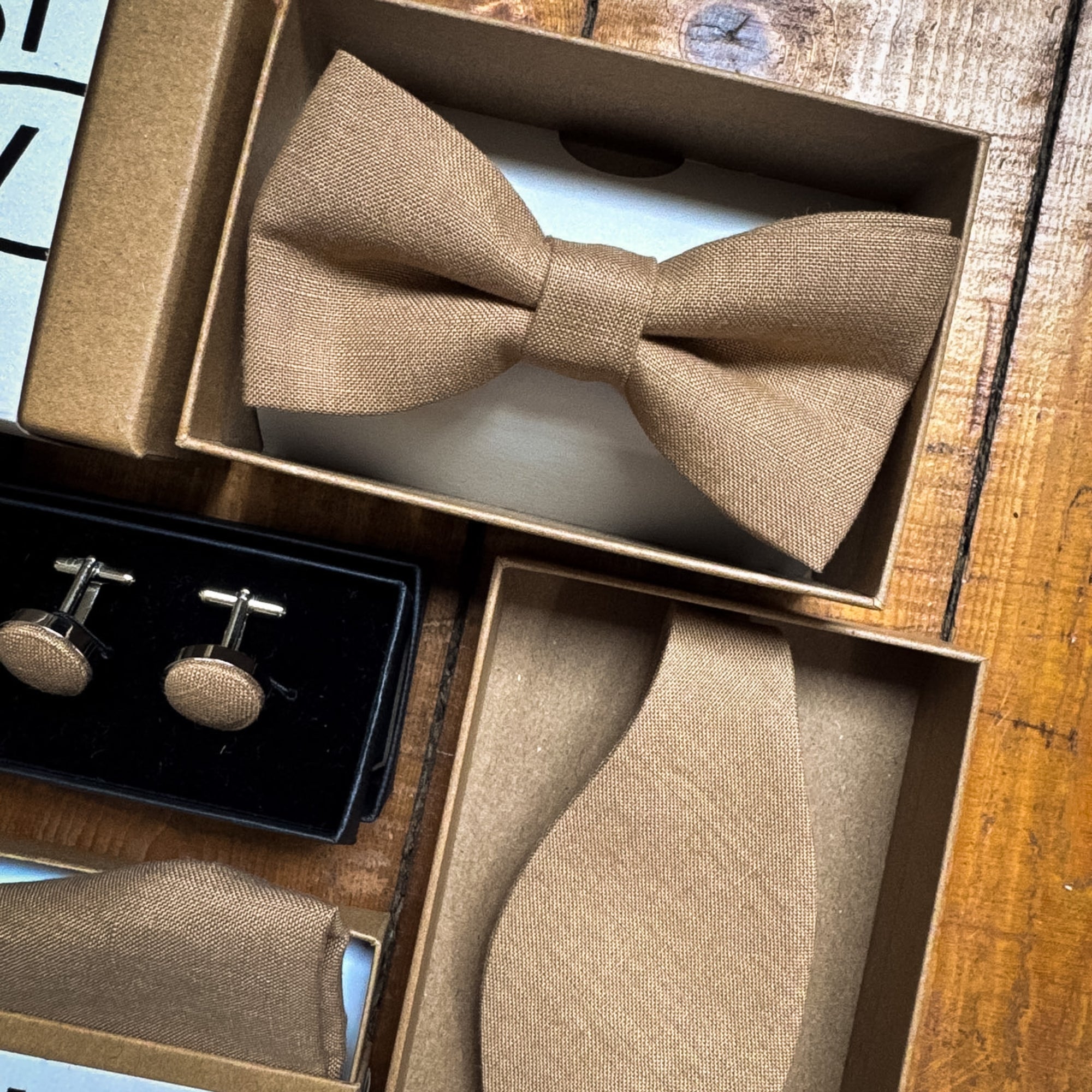Mocha Bow Tie in Irish Linen