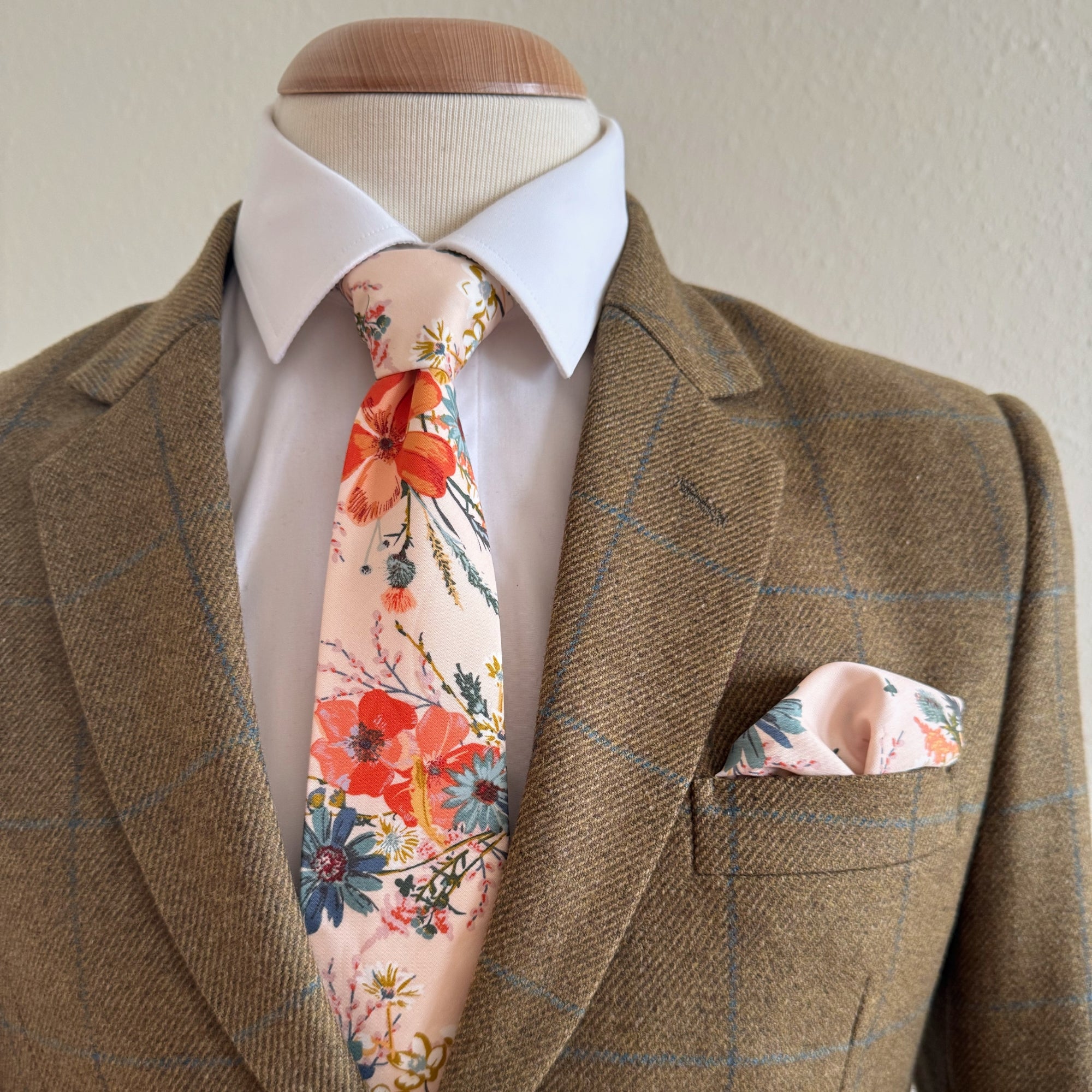 Boho Blooms Tie in Blush Nude Floral