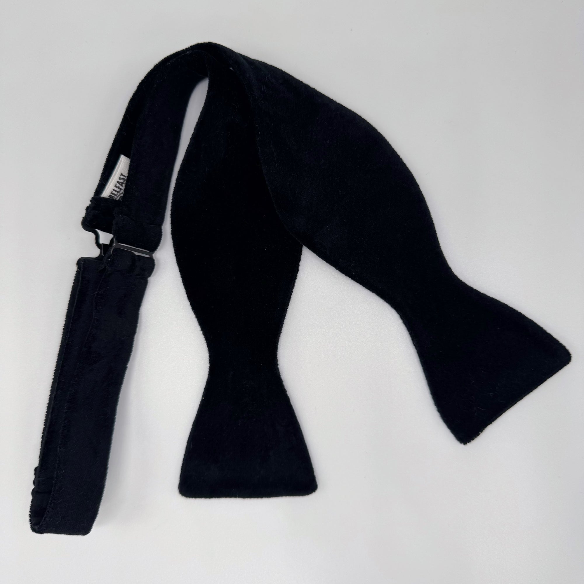 Black Bow Tie in Velvet