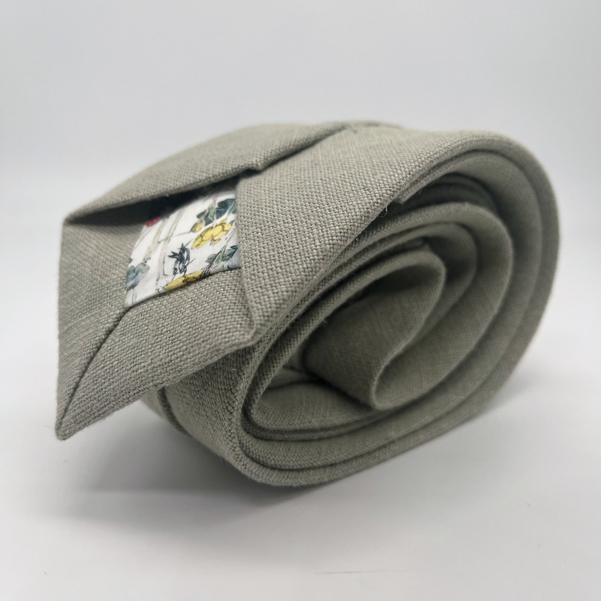 Light Vintage Sage Green Tie in Irish Linen