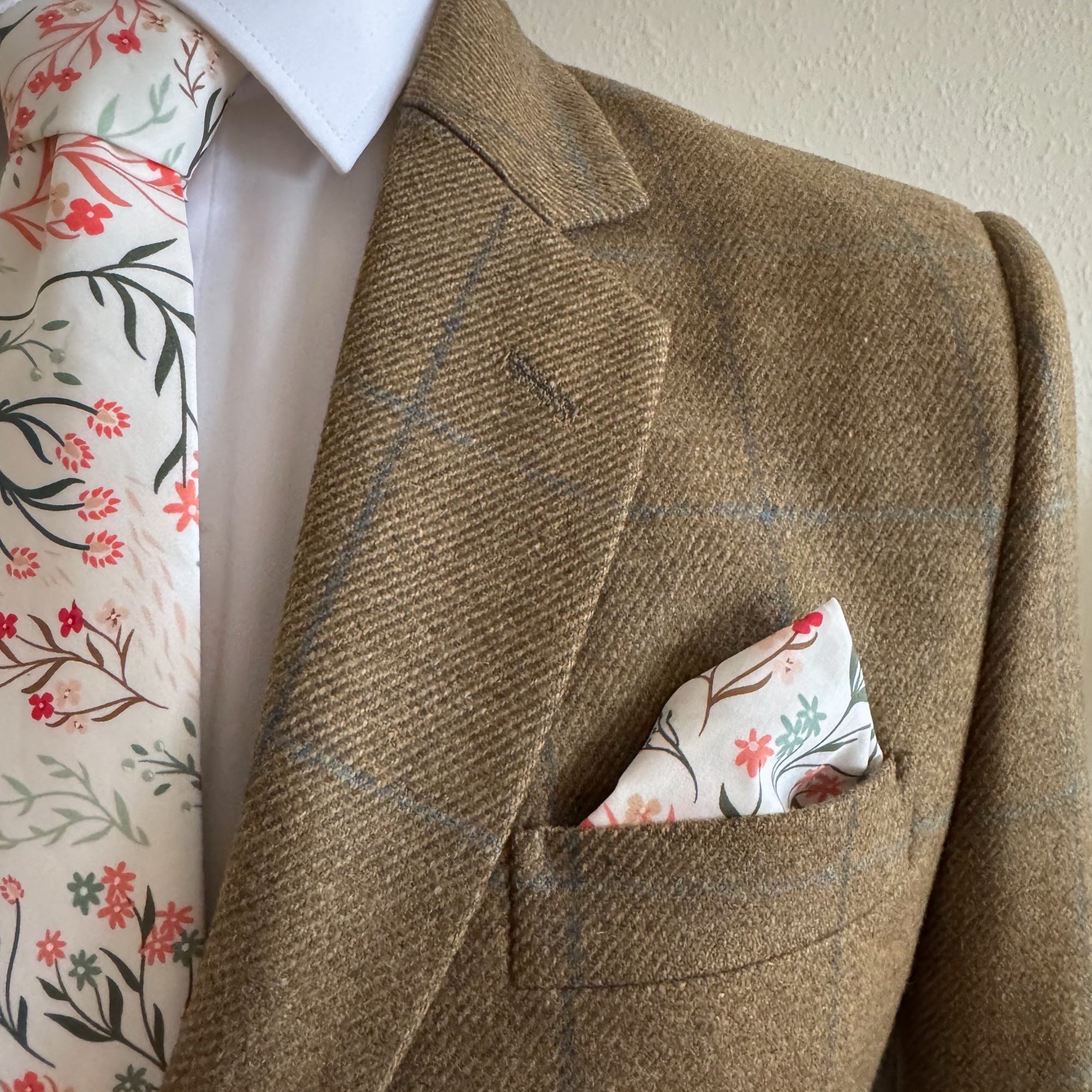 Boho Blooms Tie in Sage Green Windswept Meadow