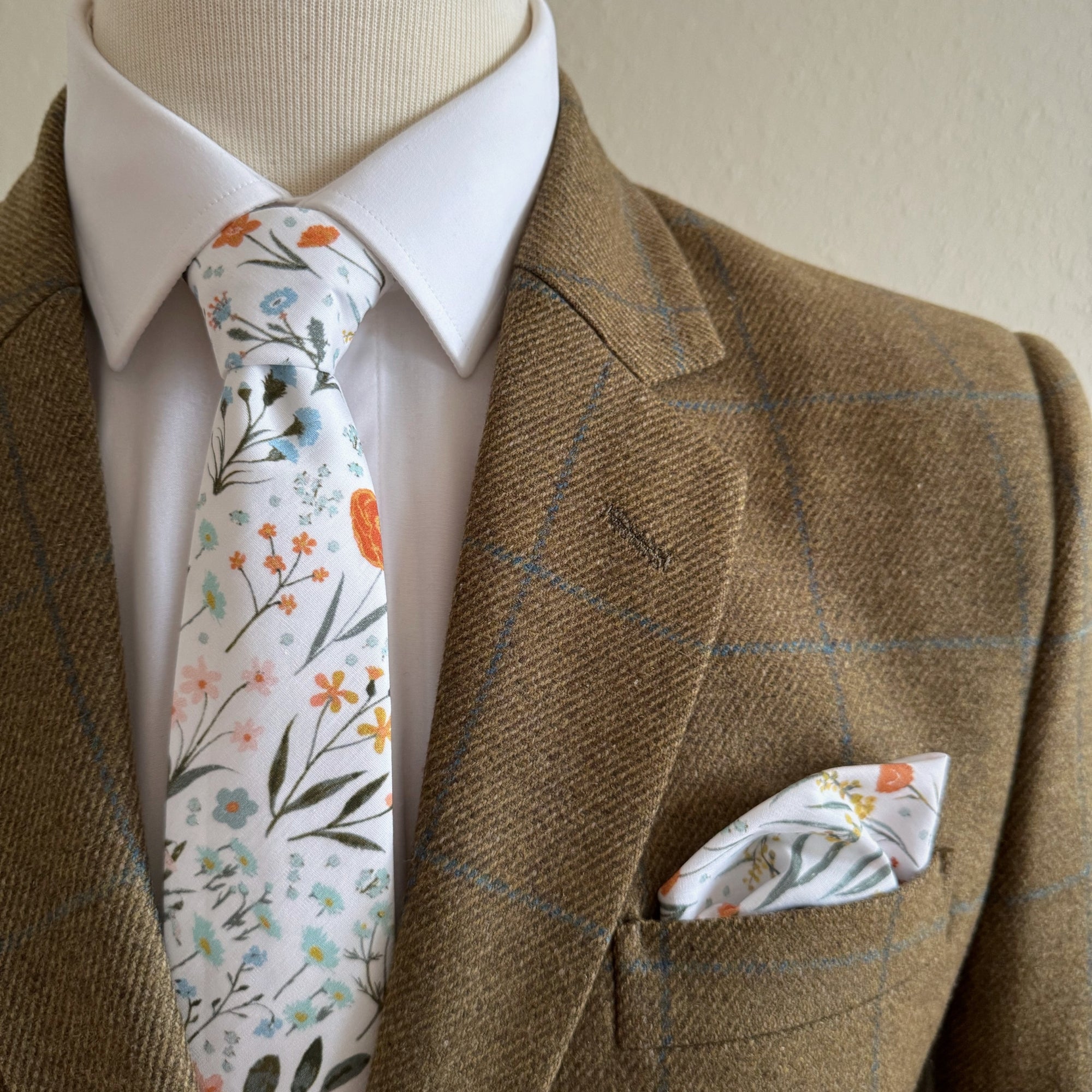 Boho Blooms Tie in Spring Garden