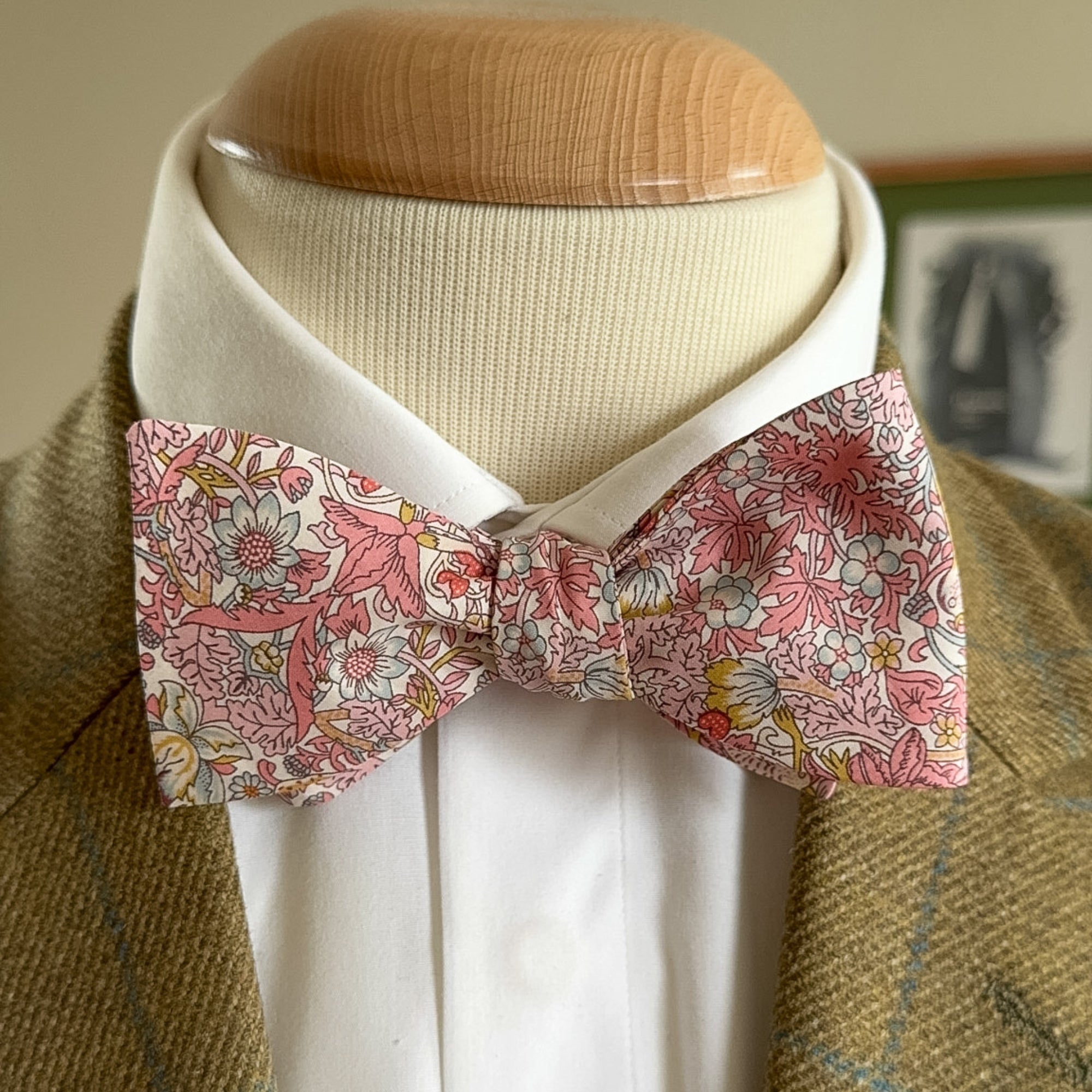 Self-Tie Liberty of London Bow Tie in Pink Bird Motif