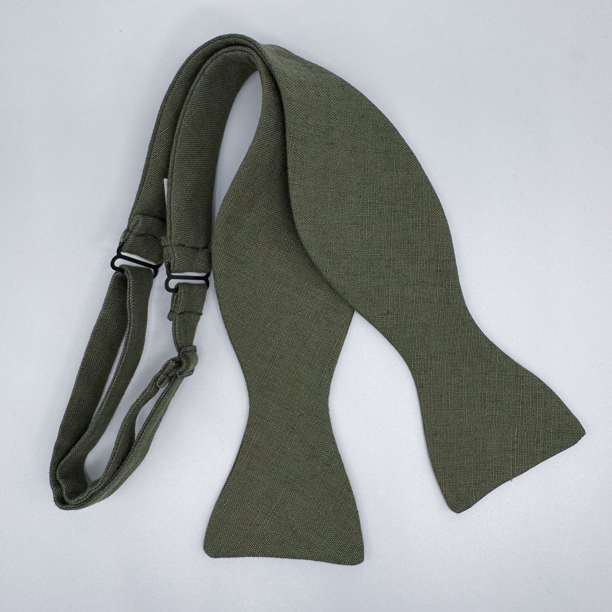Self-Tie Bow Tie in Olive Green Irish Linen
