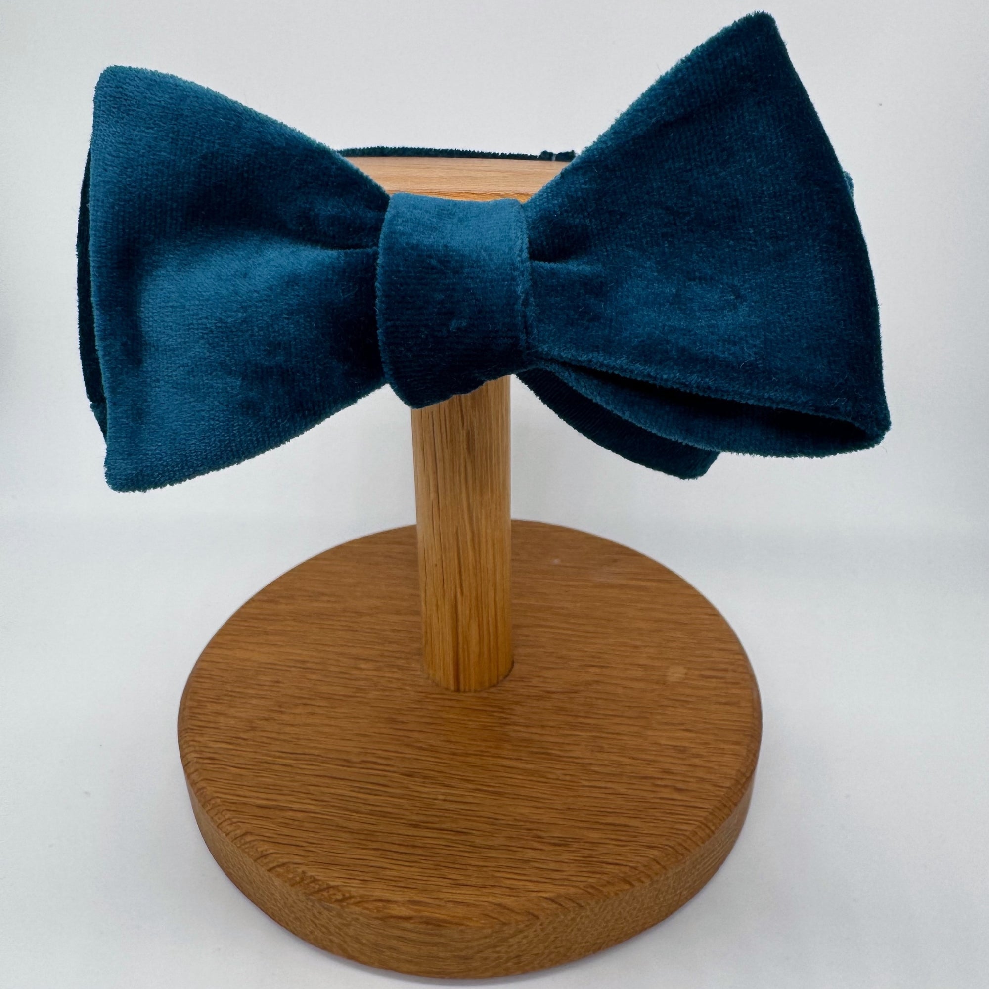 Dark Teal Bow Tie in Velvet