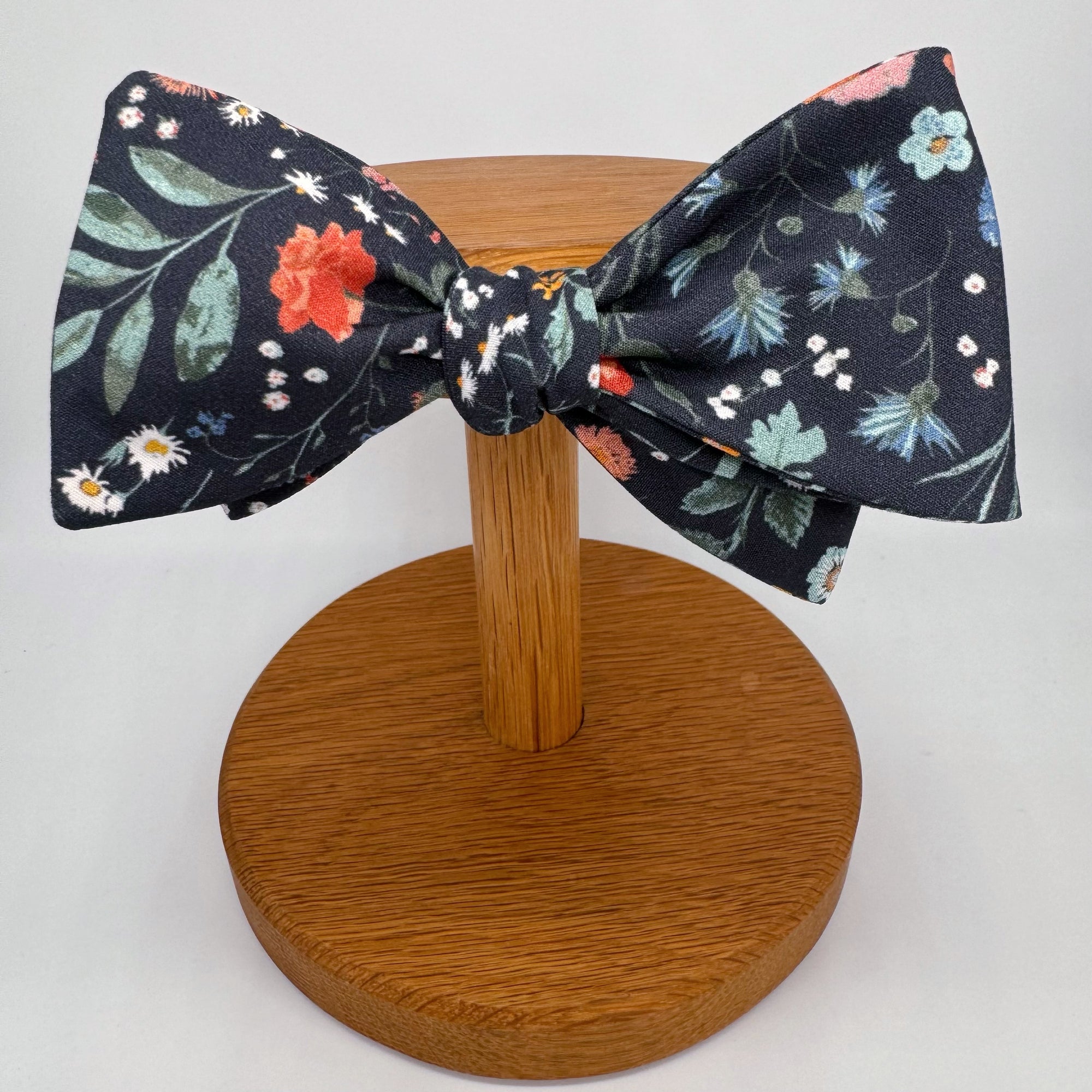 Boho Bloom Bow Tie in Dark Navy Spring Garden