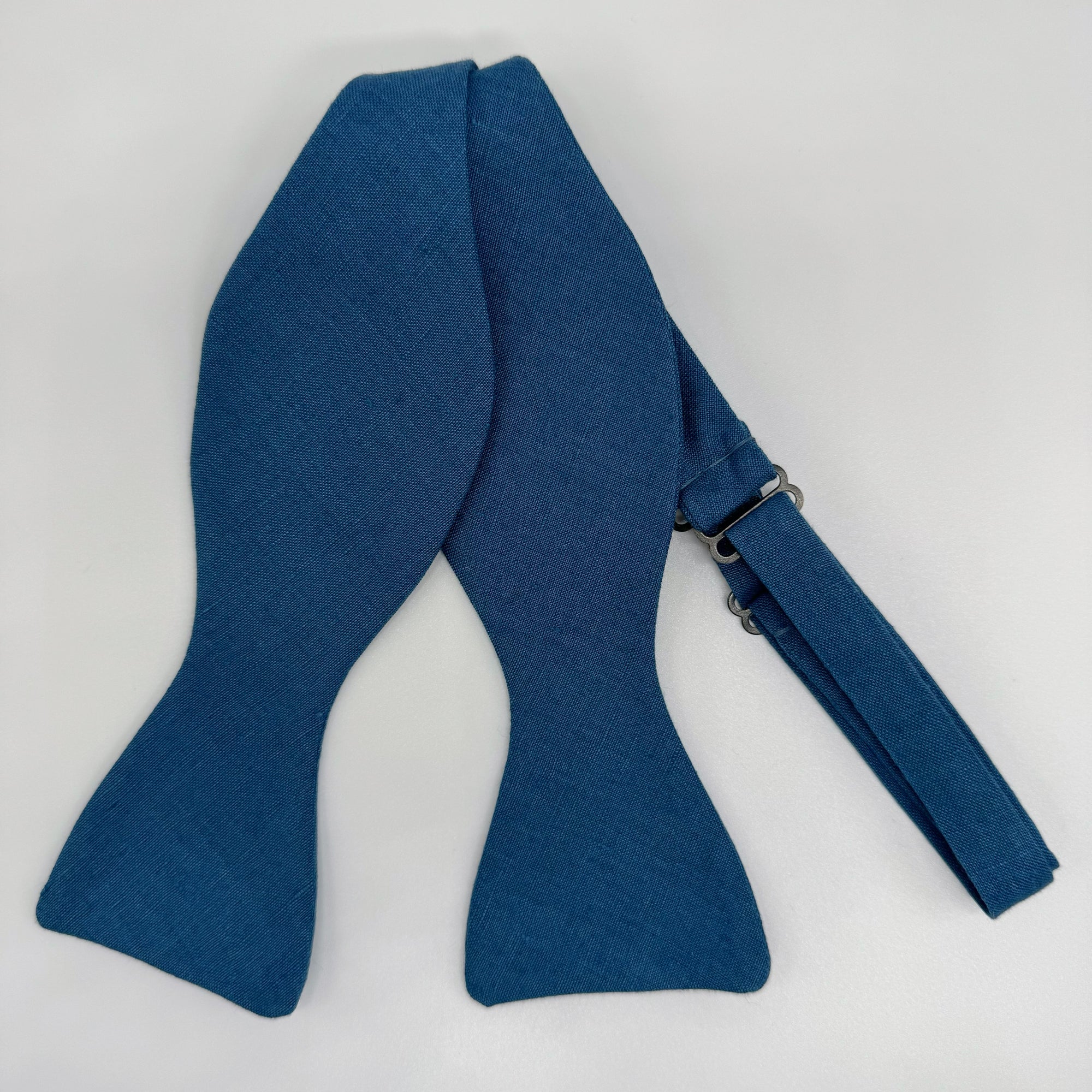 Self-Tie Bow Tie in Peacock Blue Irish Linen
