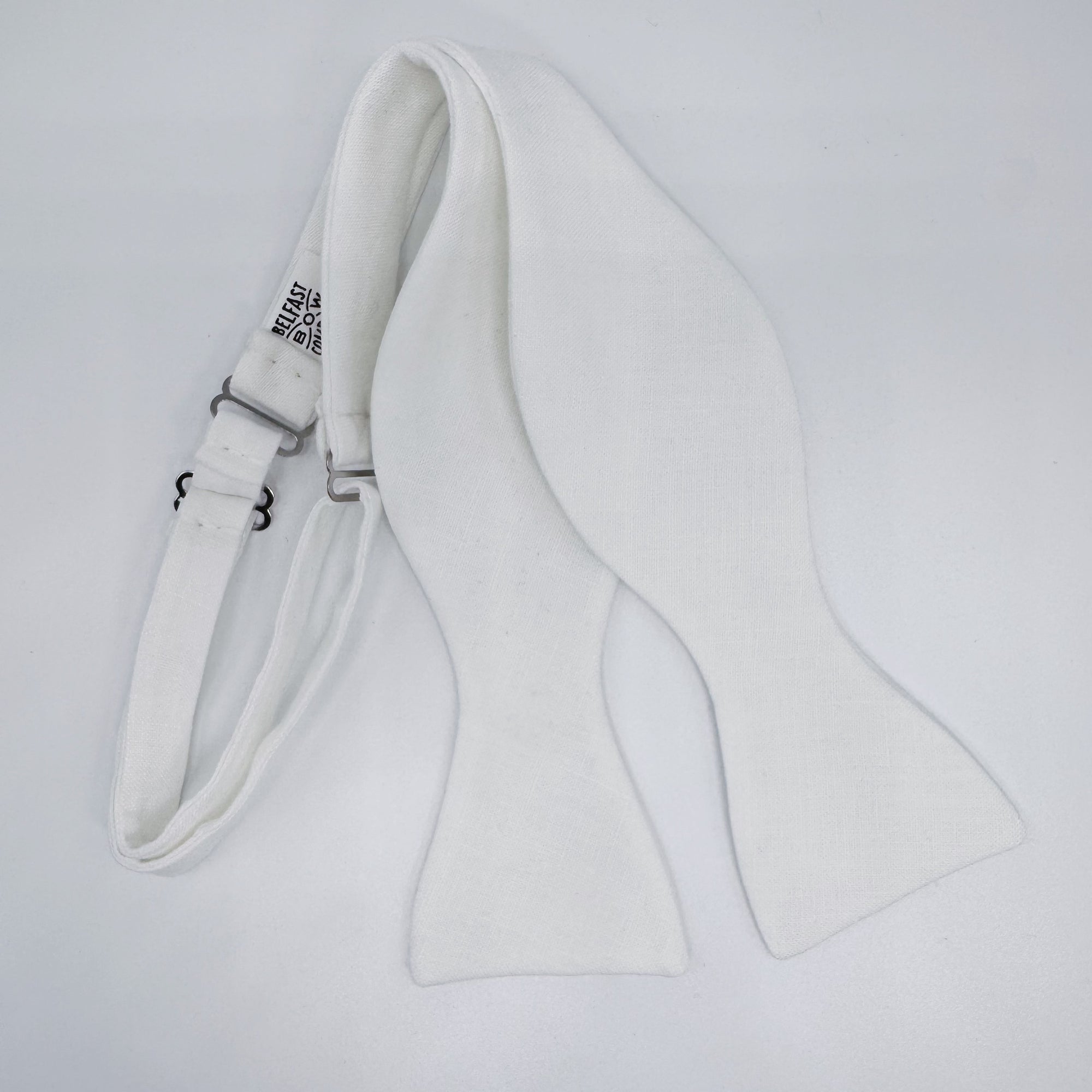 Self-Tie Bow Tie in White Irish Linen