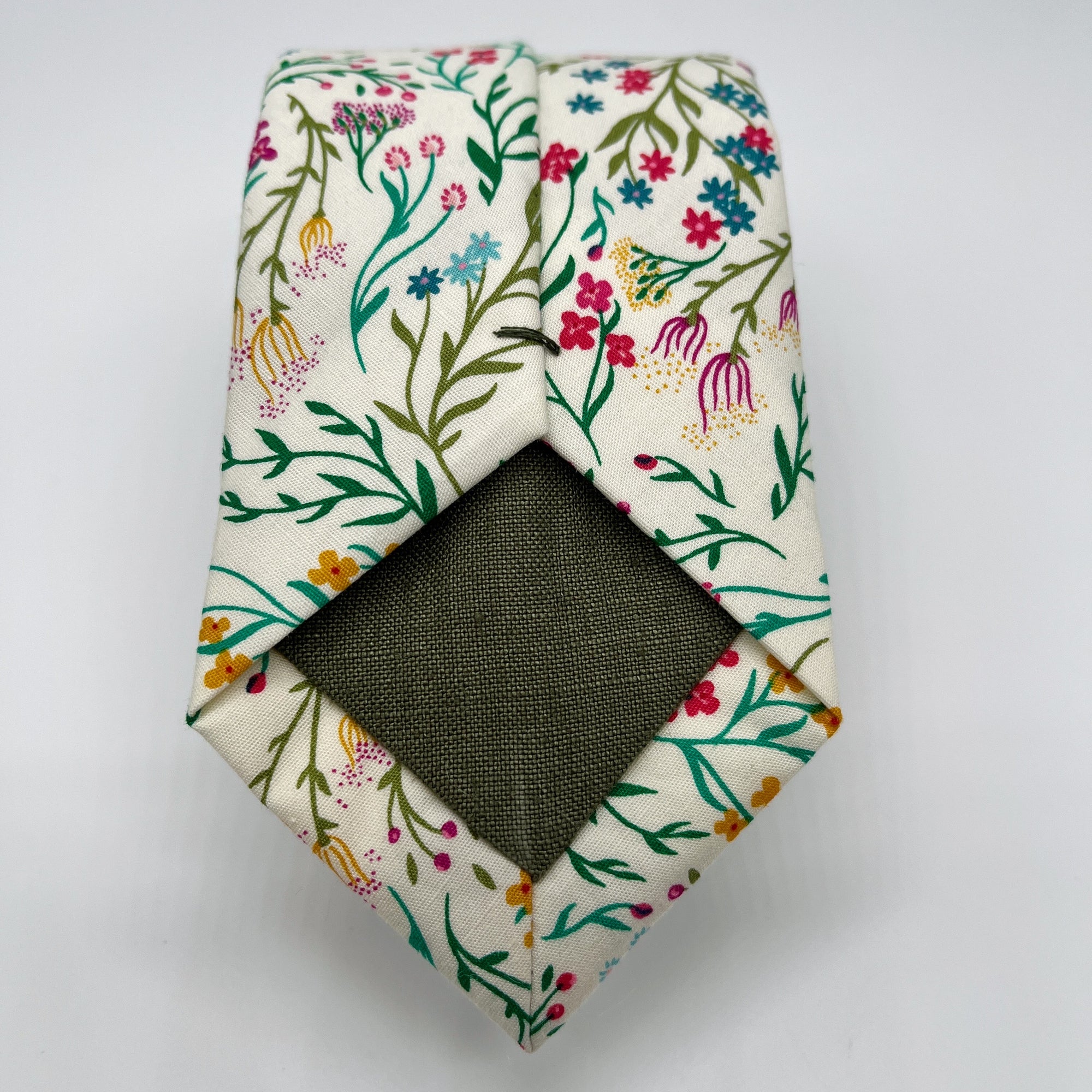 Boho Blooms Tie in Windswept Meadow