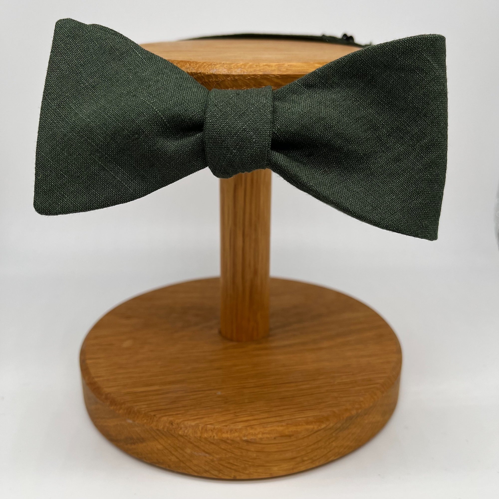 self-tie bow tie in ivy green irish linen by the belfast bow company