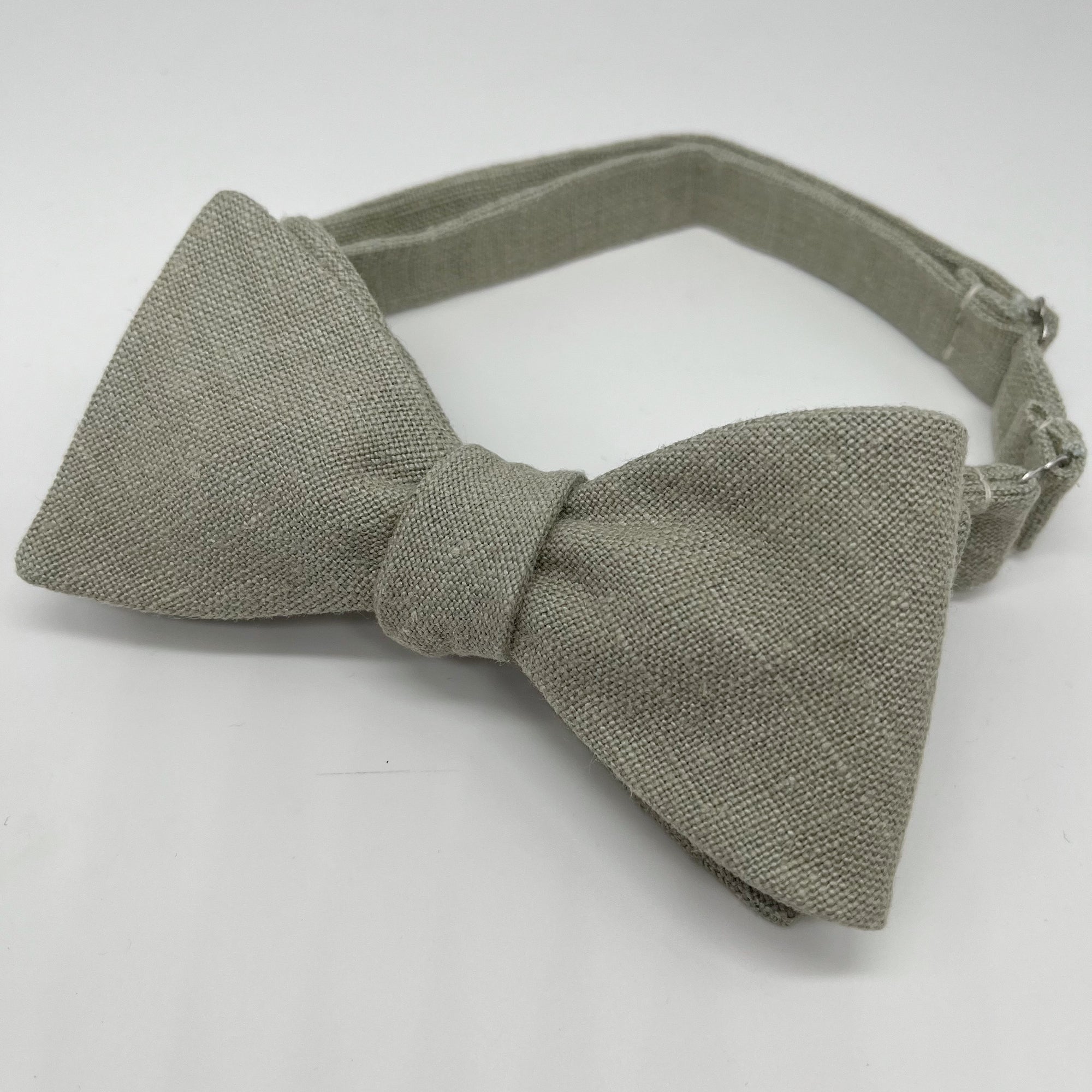 Self-Tie Bow Tie in Light Vintage Sage Green Irish Linen