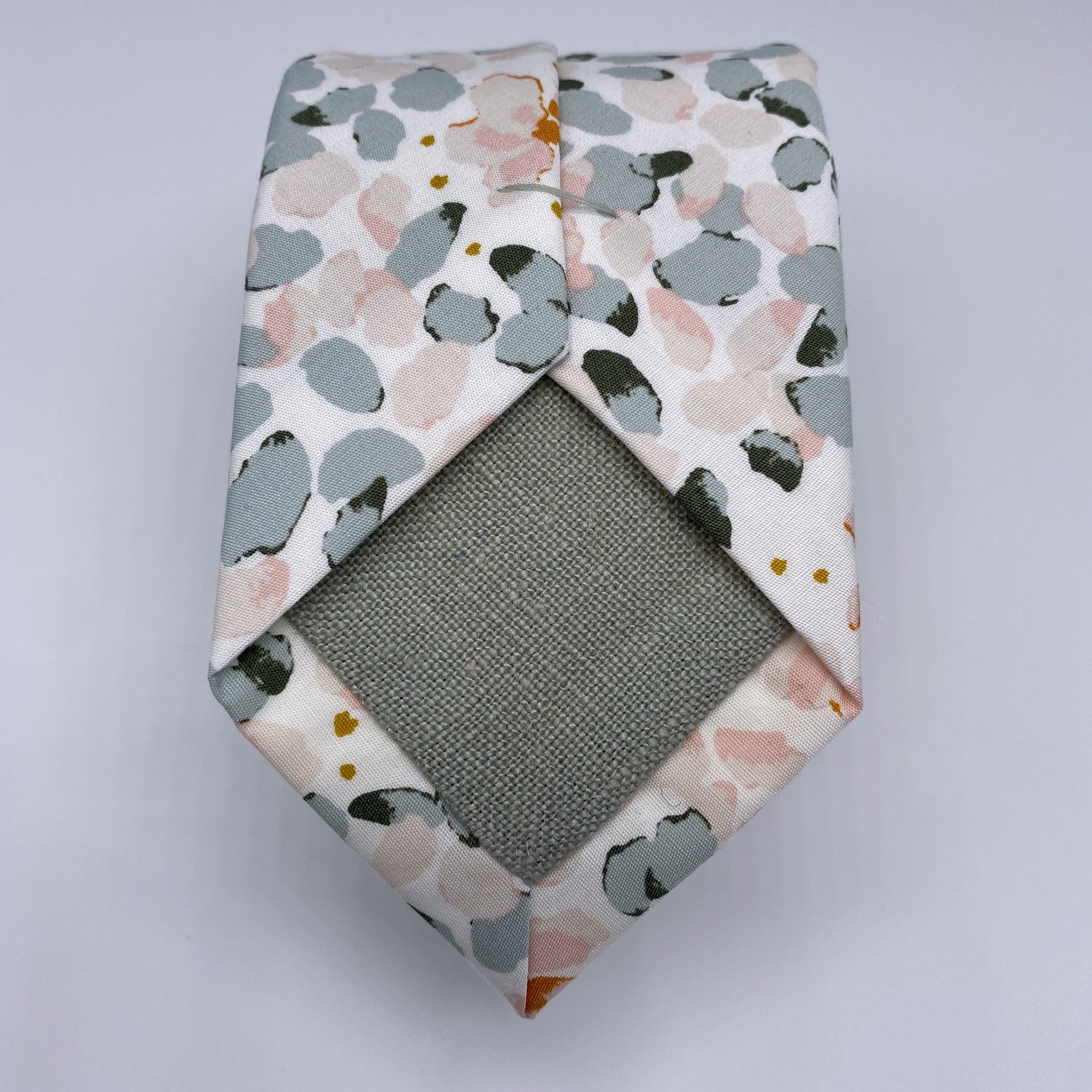 Boho Blooms Tie in Blush Petals