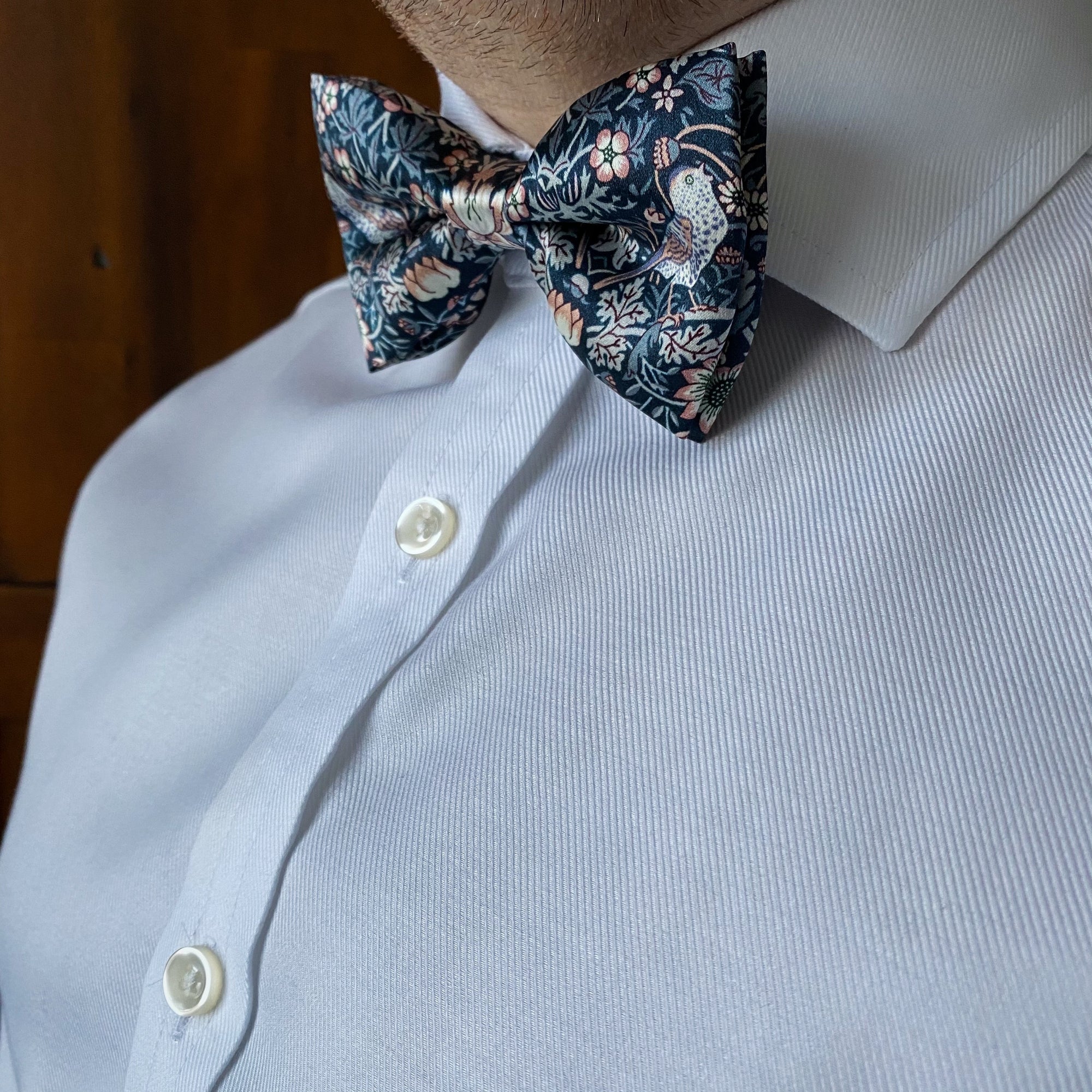Silk Bow Tie in Navy Strawberry Thief by the Belfast Bow Company