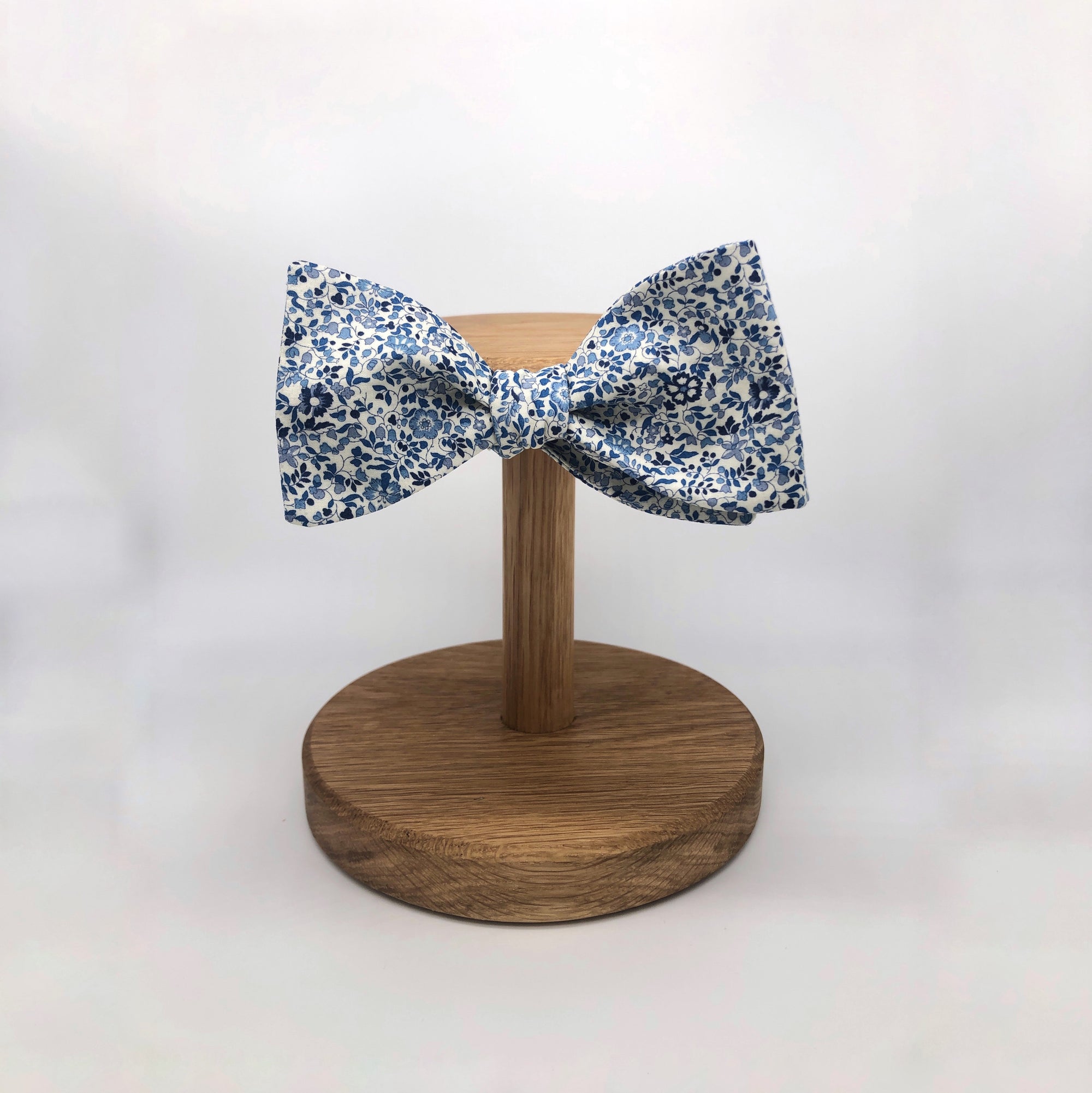 Liberty of London Self Tie Bow Tie in Navy and White Floral by the Belfast Bow Company