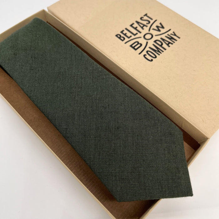 Irish Linen Tie in Ivy Green by the Belfast Bow Company