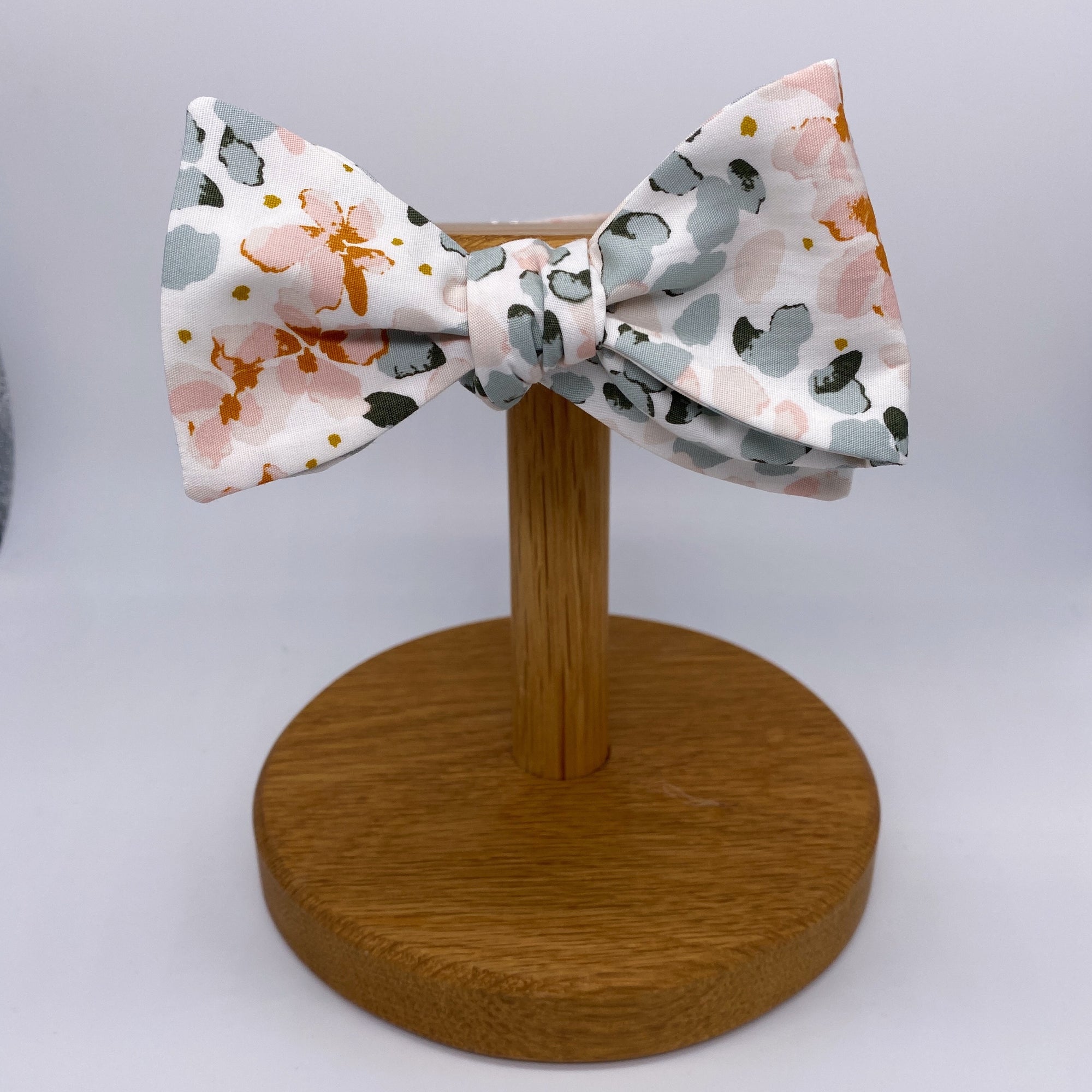 Boho Bloom Bow Tie in Blush Petals